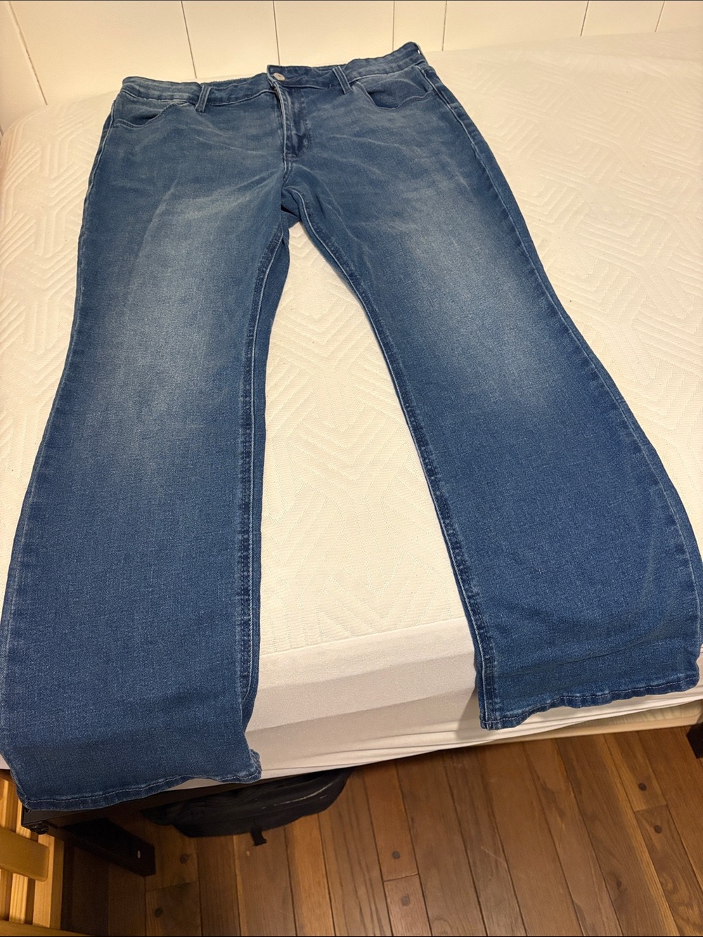Old Navy Women's Medium Blue Boot-Cut Jeans